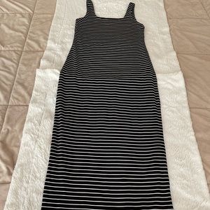 🏷️ EUC Good American black & white striped tank dress